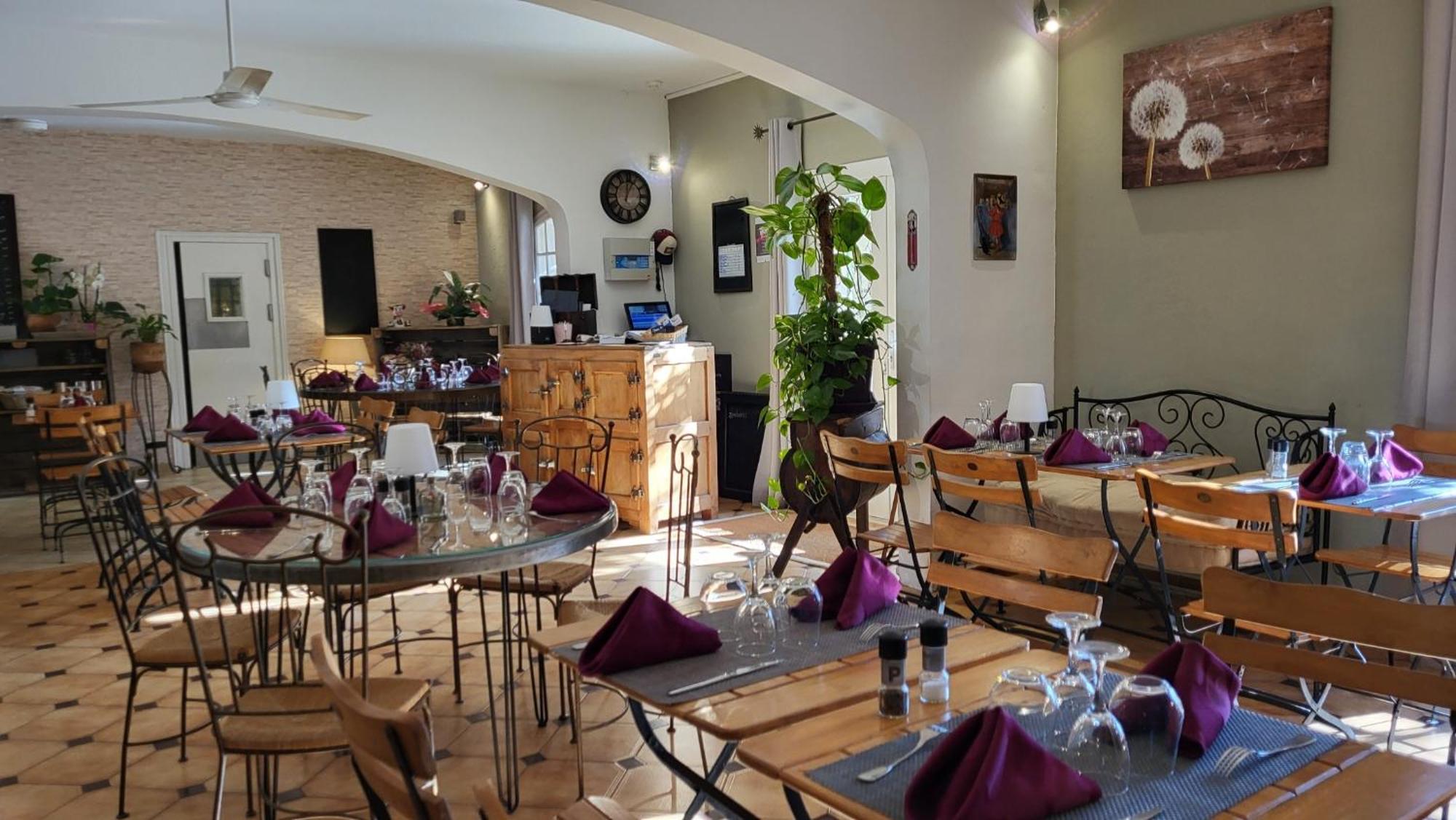 Auberge De La Table Ronde Vinon-sur-Verdon Luaran gambar