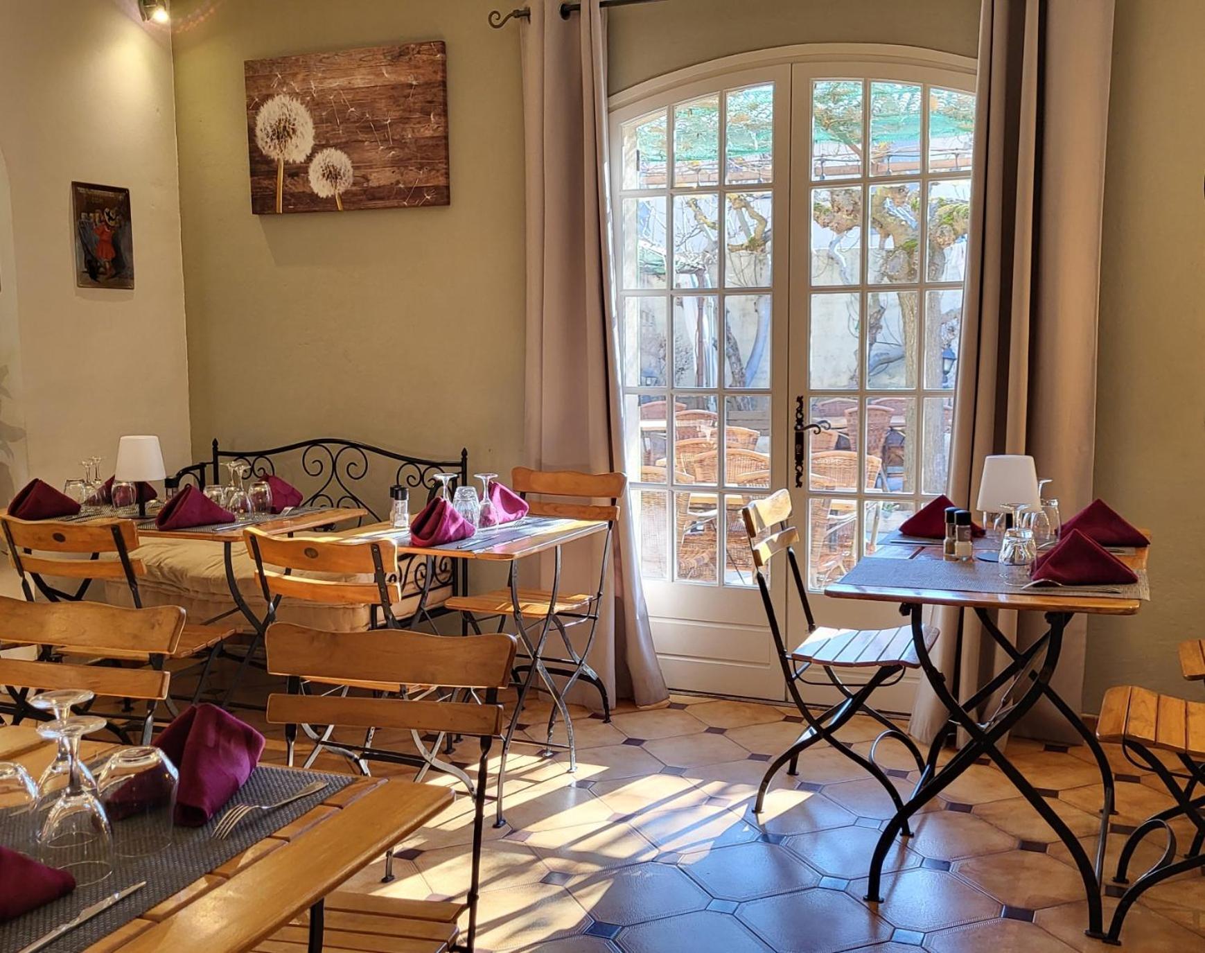Auberge De La Table Ronde Vinon-sur-Verdon Luaran gambar